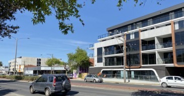 High Exposure Warrigal Rd Shop for lease